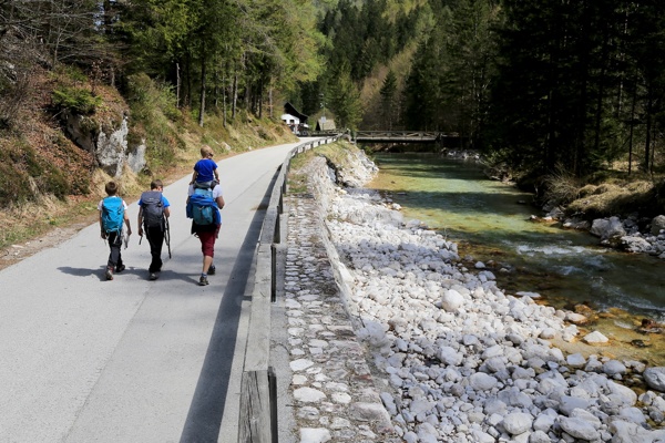 mighty-waterfall-pericnik-in-vrata-valley-outdoor-mojstrana