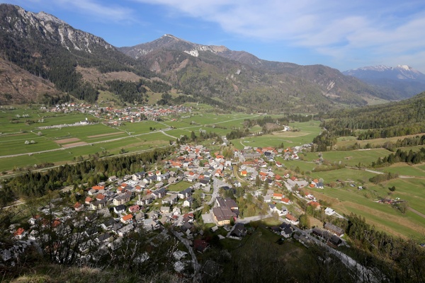 across-technological-education trail-to- Grancisce-viewpoint-outdoor-mojstrana