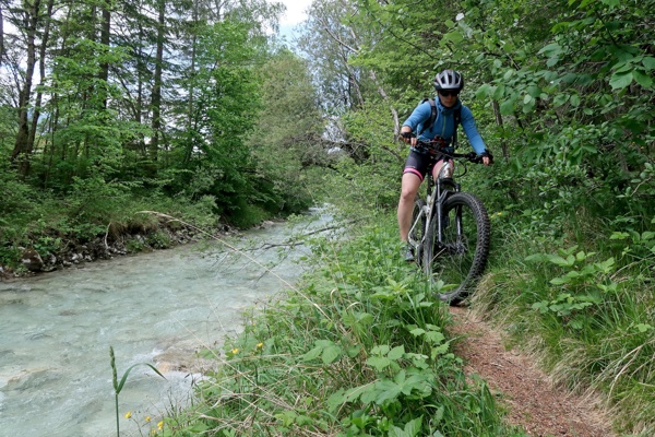 tromeja-junction-of-three-cultures-and-nations-outdoor-mojstrana