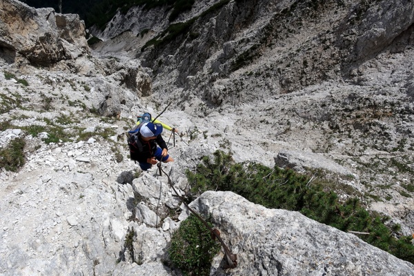 skozi-aljazevo-vas-in-mlinco-na-velicastno-kepo-outdoor-mojstrana