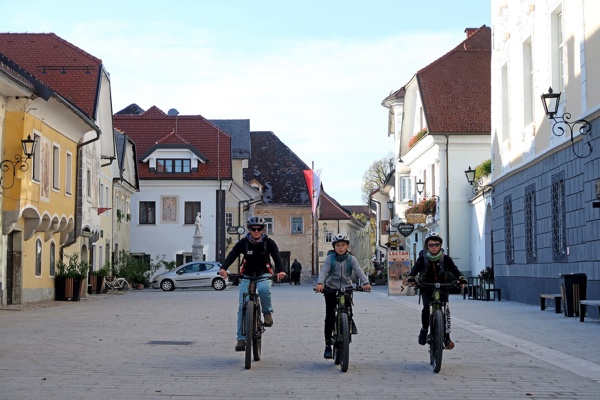 along-the-path-of-iron-and-cultural-heritage-to-Radovljica-Linhart-town-outdoor-mojstrana