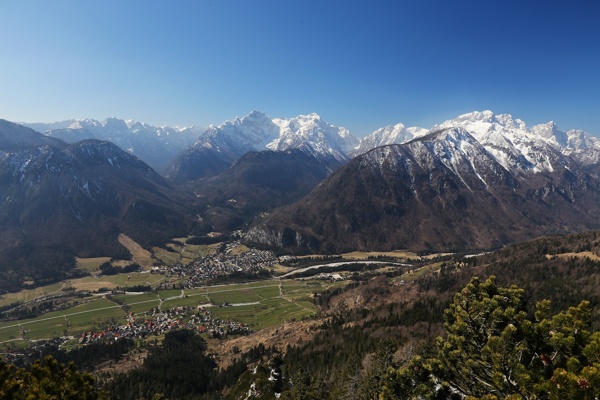 the-paths-of-triglav-fairytales-to-borovlje-outdoor-mojstrana