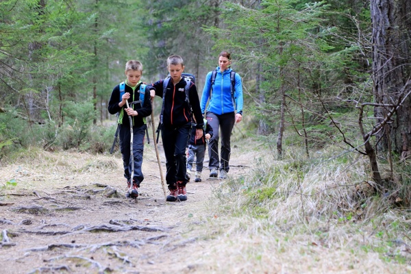 across-lake-kreda-to-kosmac-saddle-outdoor-mojstrana