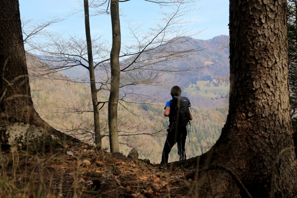 across-lake-kreda-to-kosmac-saddle-outdoor-mojstrana